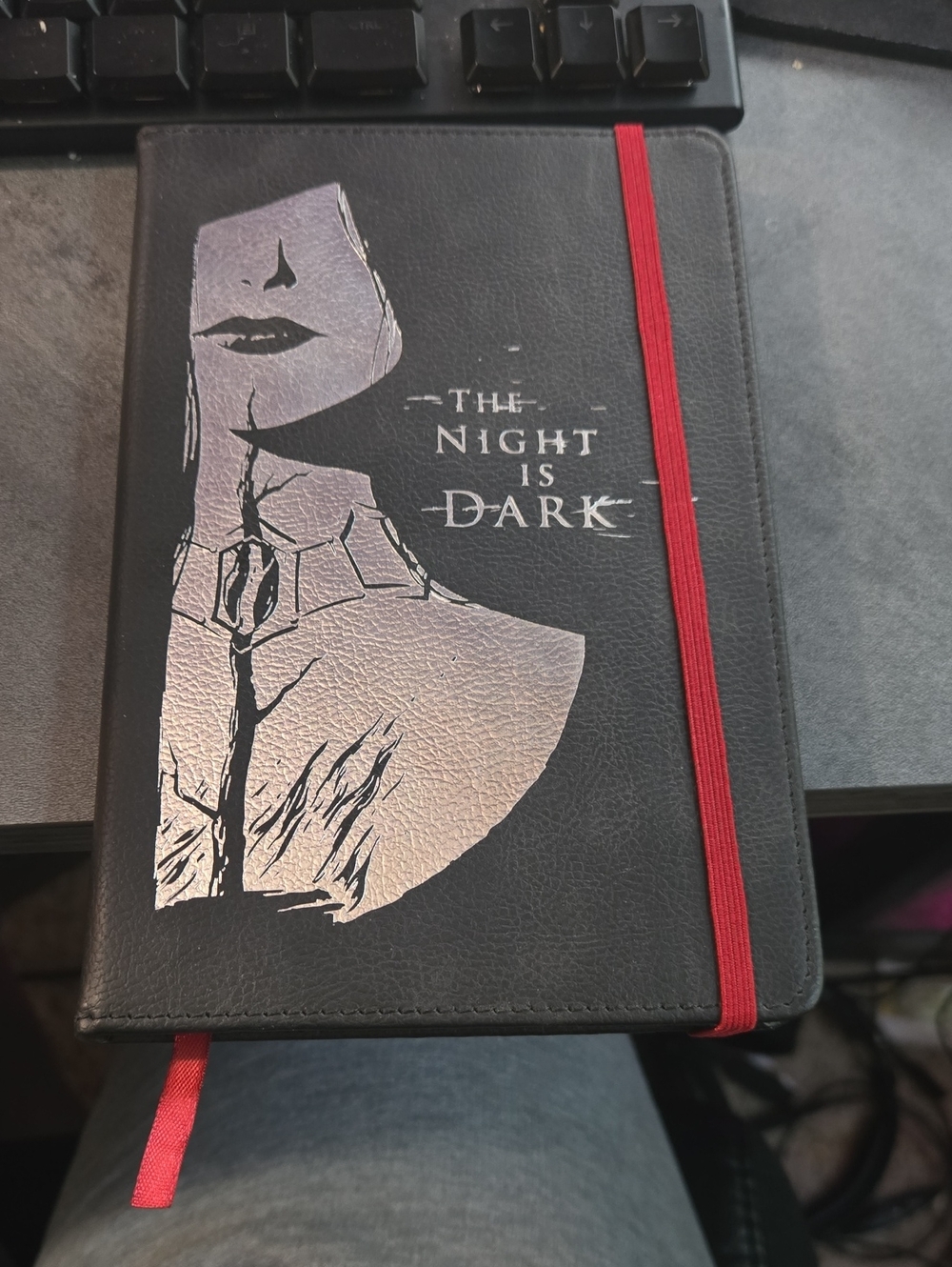 Game of Thrones The Night is Dark Diary Journal Memo Notebook